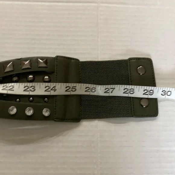 BEAUTIFUL BELT STUDDED EMBELLISHED DETAILS - Picture 13 of 14